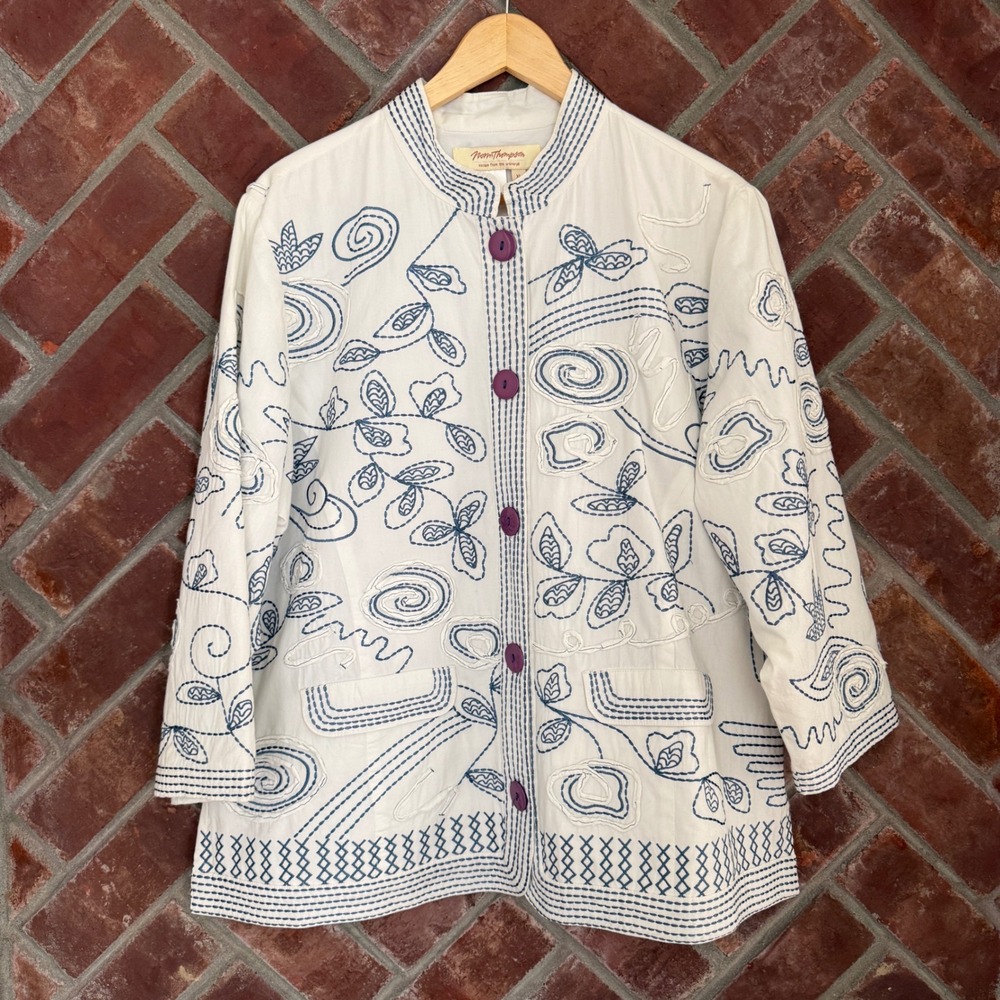 Norm Thompson Womens XL White Blue Embroidered Jacket 3/4 Sleeve Art To Wear